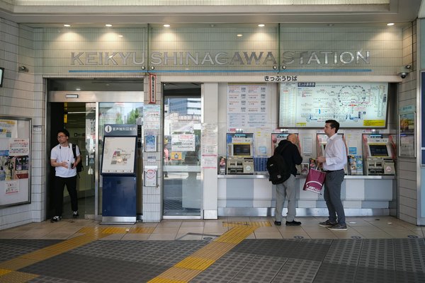 Peut-on trouver une croisière qui offre des excursions pour découvrir les lacs glaciaires en Patagonie?