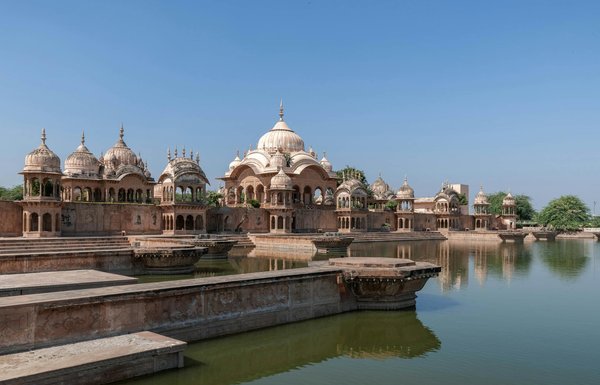 Comment organiser une visite des sites historiques de la guerre civile en Espagne?